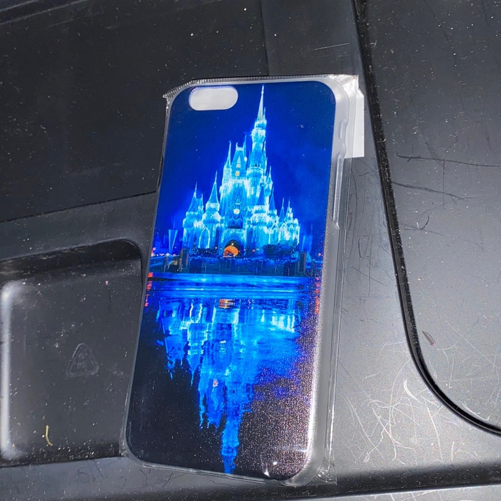 Beautiful Disney Christmas time castle phone case!